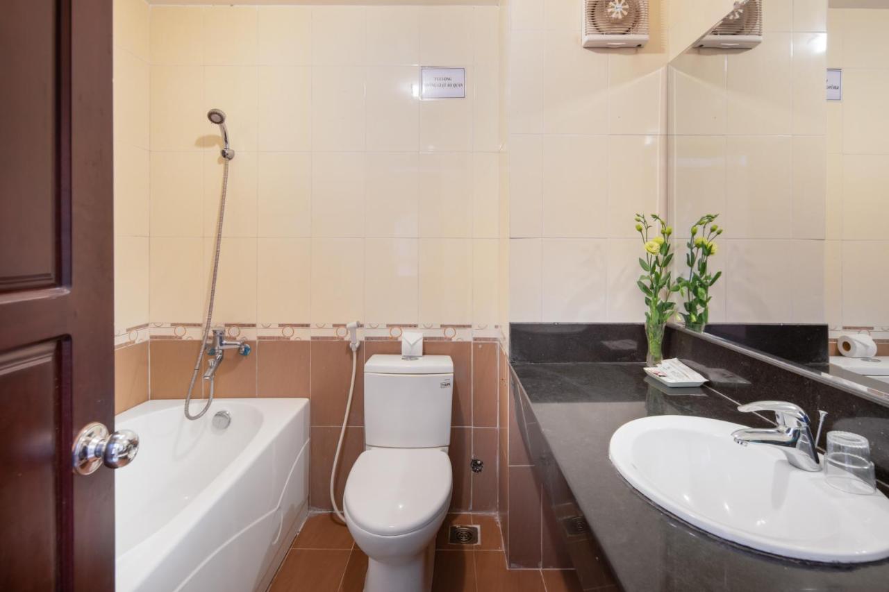 Thanh Lan Riverside Hotel Da Nang Bagian luar foto