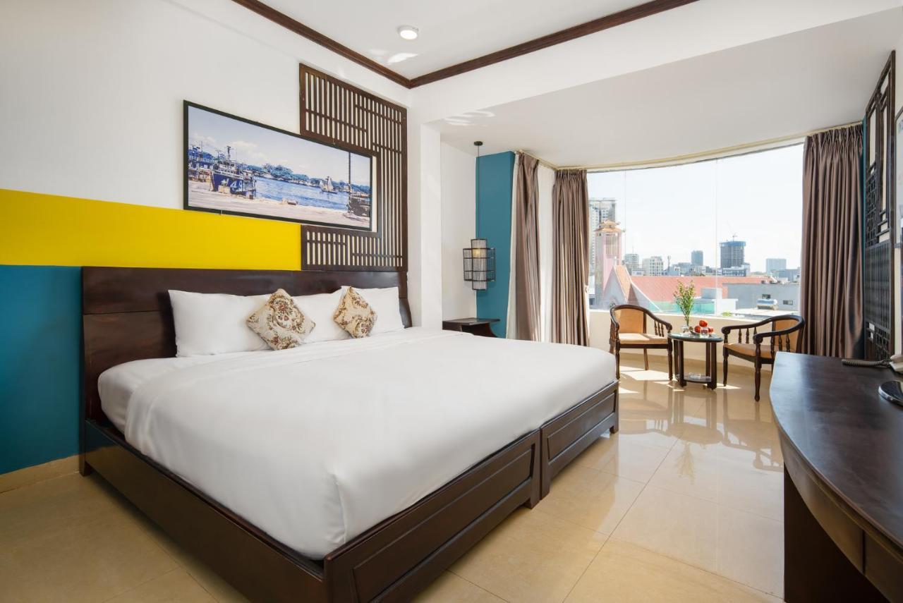 Thanh Lan Riverside Hotel Da Nang Bagian luar foto