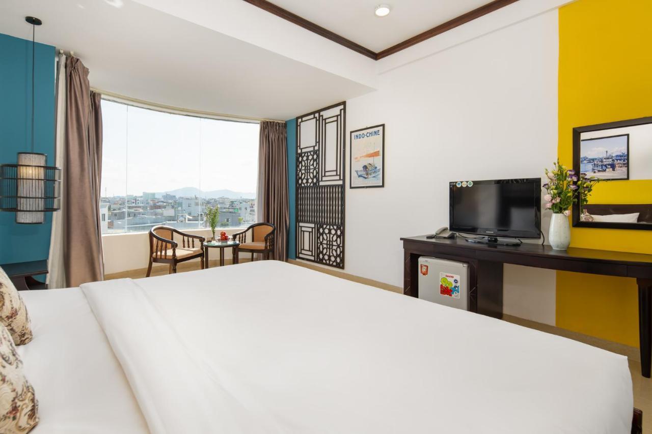 Thanh Lan Riverside Hotel Da Nang Bagian luar foto