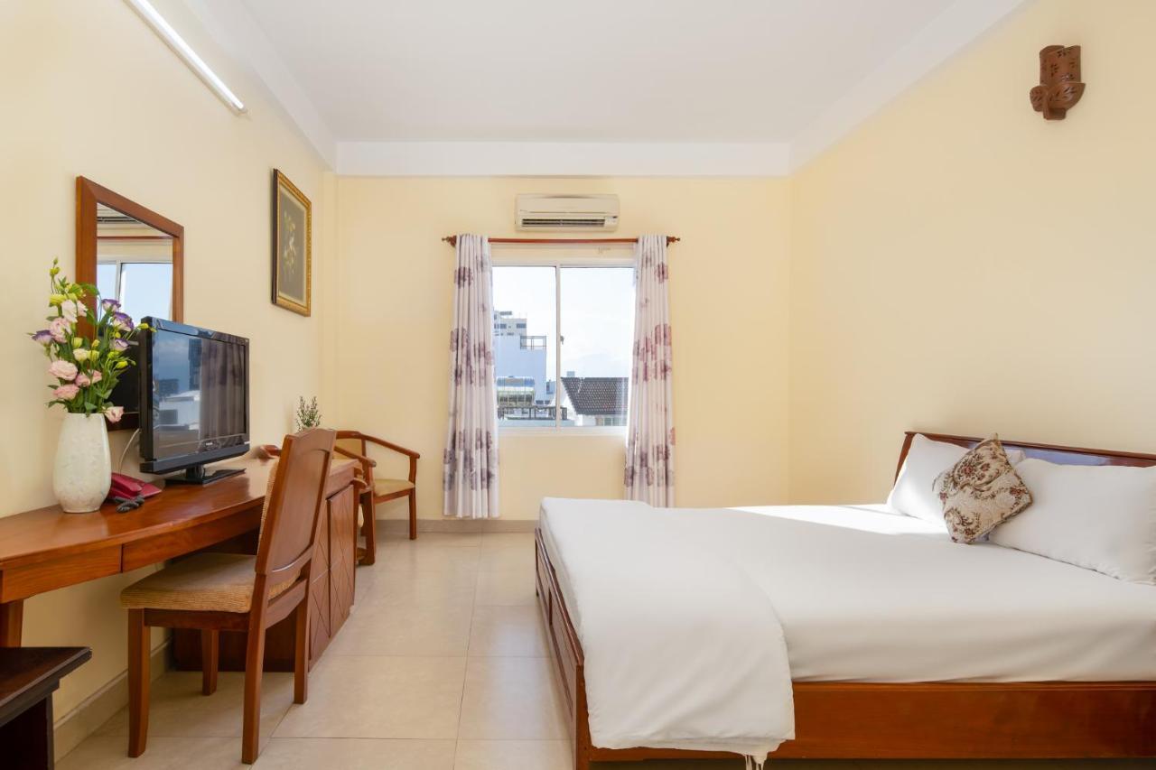 Thanh Lan Riverside Hotel Da Nang Bagian luar foto